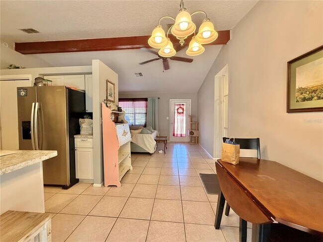 Foto del edificio - 12258 Foothill St