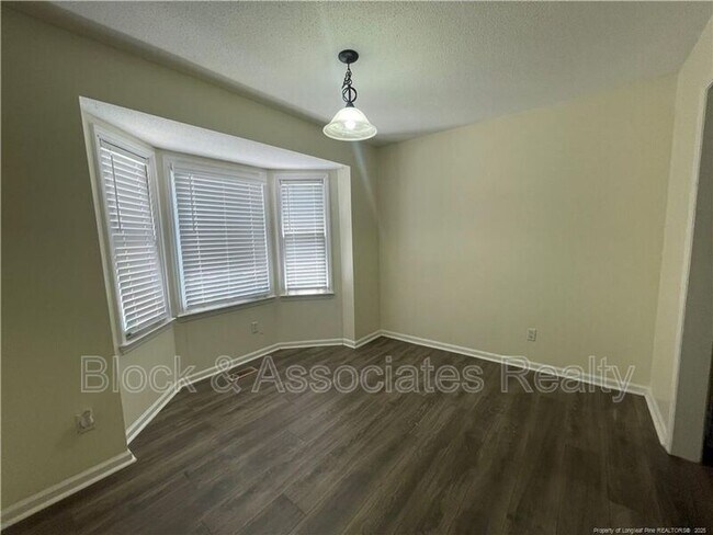 Building Photo - 2059 Trexler Ct