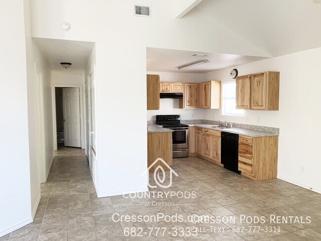 Building Photo - 6049 Sanchez Dr