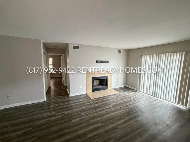 Foto del edificio - 8110 Skillman St