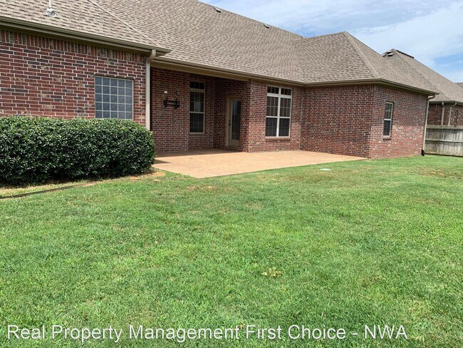 Building Photo - 4 br, 2 bath House - 3405 SW 8th Street