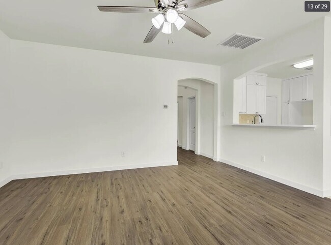 Foto del edificio - 10421 Trevino Ln