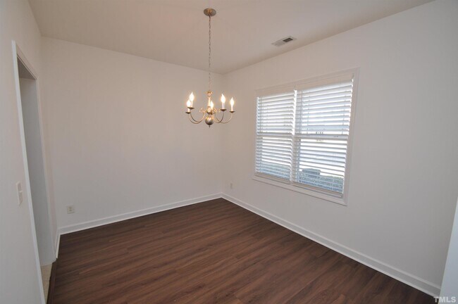 Building Photo - 2142 Sunny Cove Dr