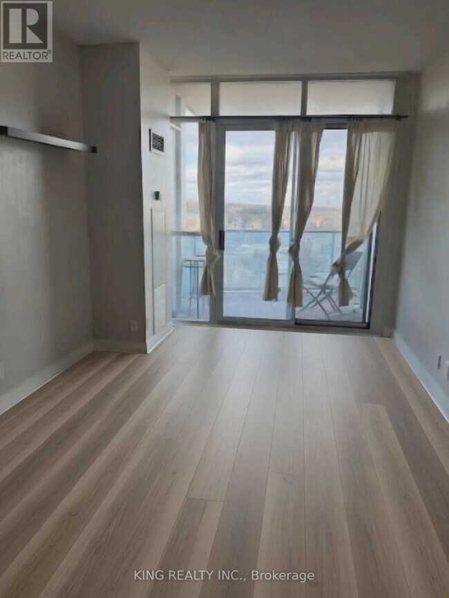 Building Photo - 80 Absolute Ave