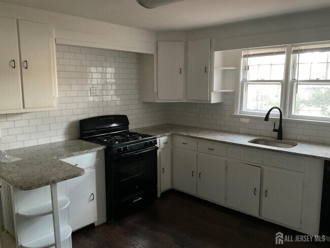 Foto del edificio - 60 Kensington Ave