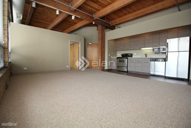 Foto del edificio - 1 br, 1 bath  - 925 W HURON Apt 510 Unit 510