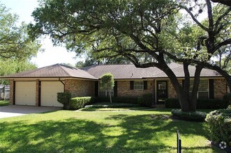 Building Photo - 2305 Monte Carlo Dr