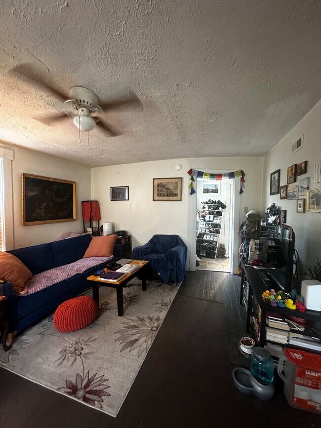 Foto del edificio - 320 Stewart St