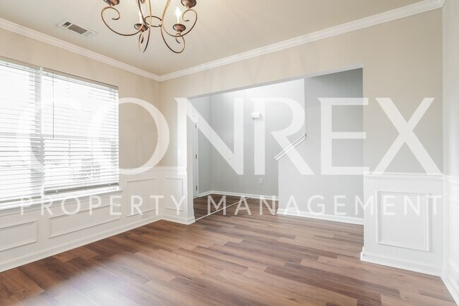Foto del edificio - Gorgeous 4 Bedroom Home