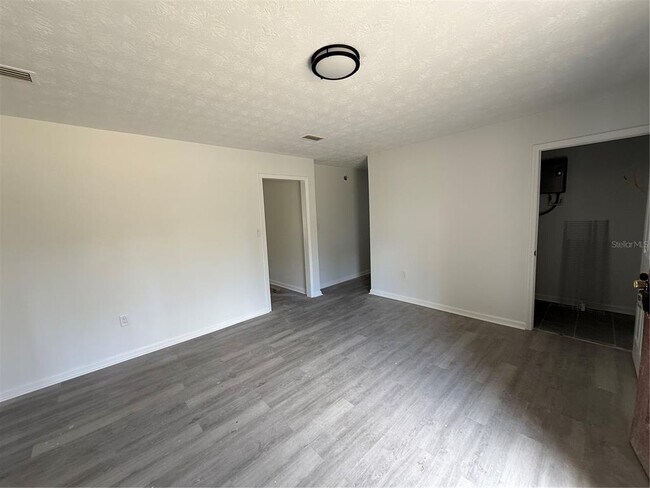 Foto del edificio - 1201 Dell St