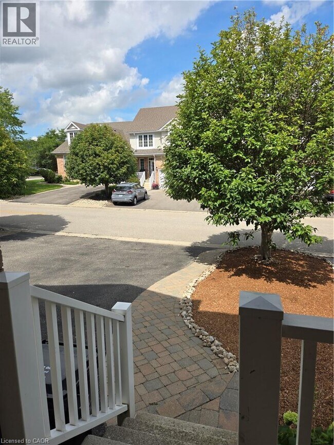 Building Photo - 555 Grasslands Ct