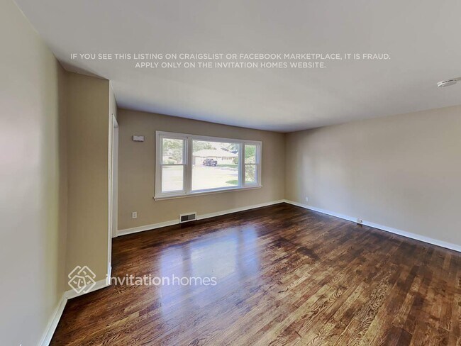 Foto del edificio - 7930 Long Ave