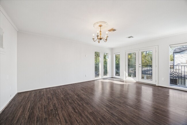 Building Photo - 547 3 Corners Dr