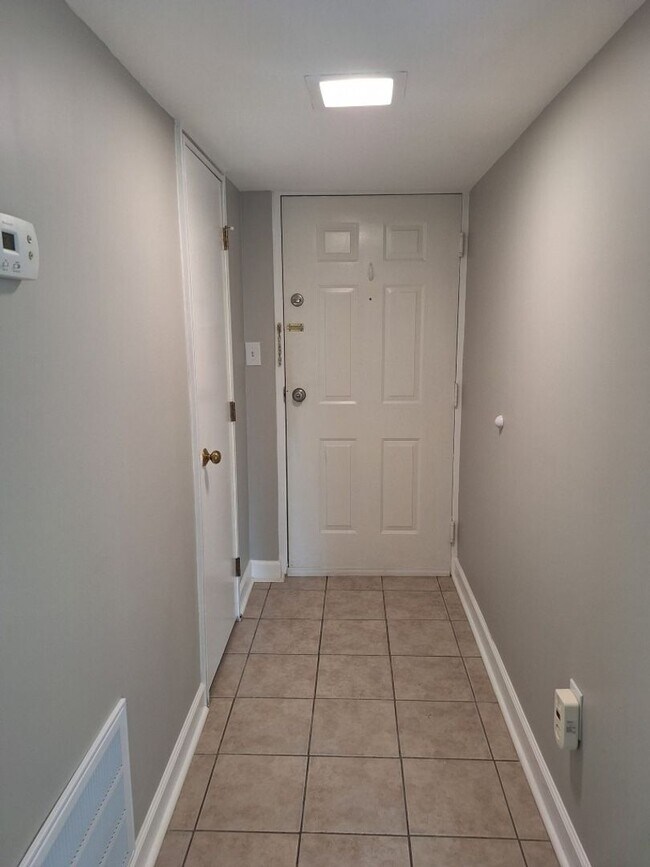 Foto del edificio - 2BA/ 2BR Condo located near University of Tennessee