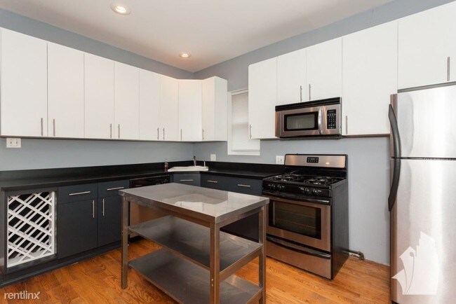 Foto del edificio - 4 br, 2 bath House - 2823 N Whipple St