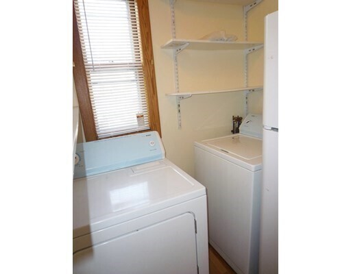 Foto del edificio - 329 Beacon St