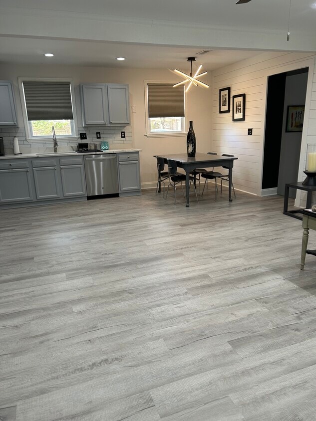 Foto principal - 746 Cartwright Dr