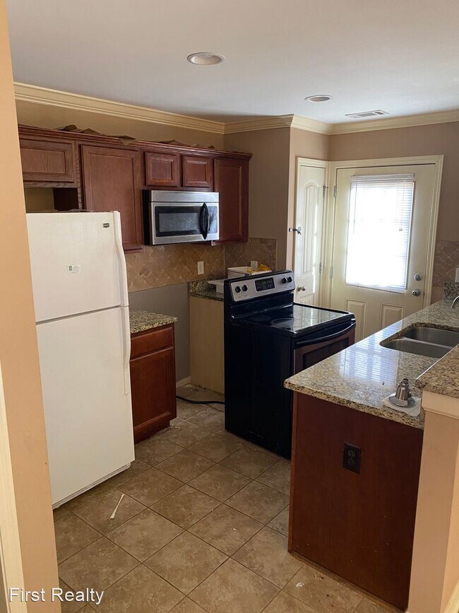 Building Photo - 3 br, 2 bath House - 350 Embry Lane