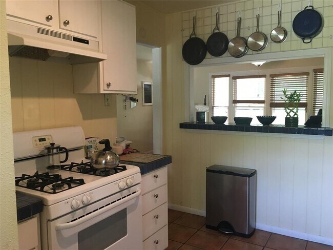 Foto del edificio - 3307 Larry Ln