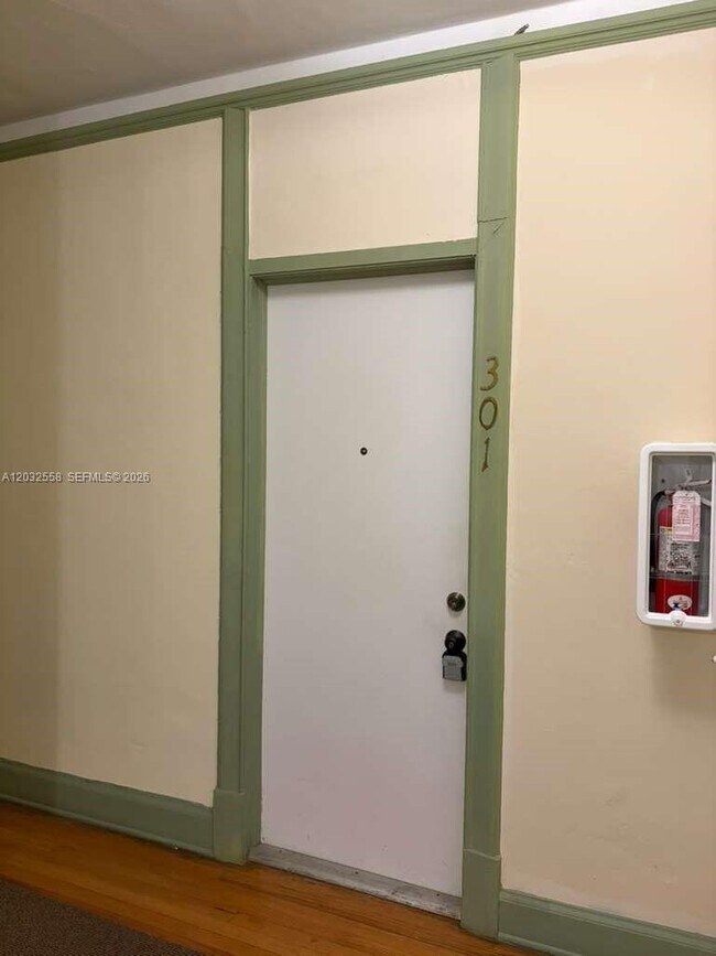 Foto del edificio - 900 16th St