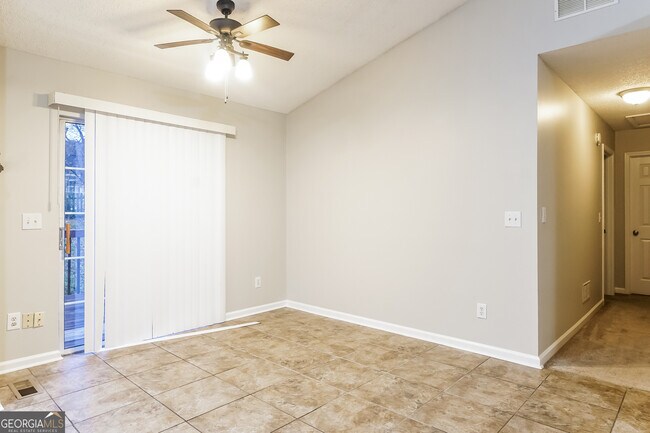 Foto del edificio - 234 Bainbridge Cir