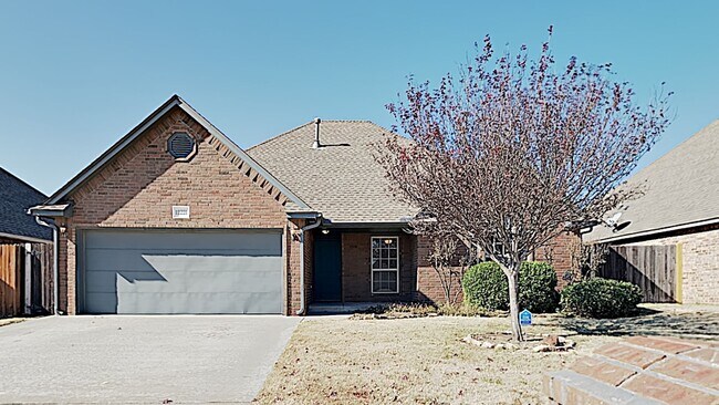 Building Photo - 3 Bedroom 2 Bath Home with Storm Shelter i...