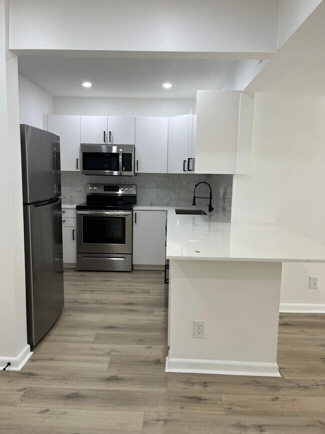 Foto del edificio - 480 NW 20th St