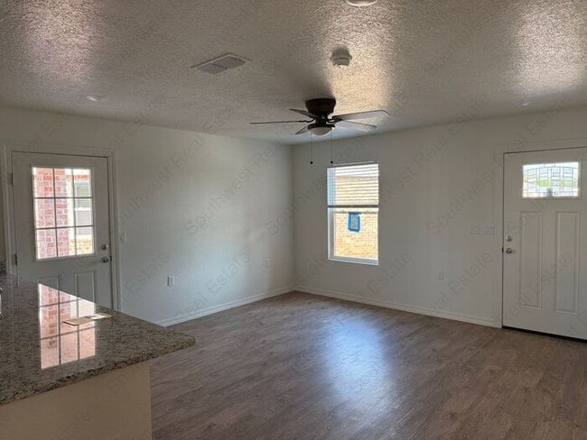 Building Photo - Brand New 2 bedroom 2 bath Duplex- ALL BIL...
