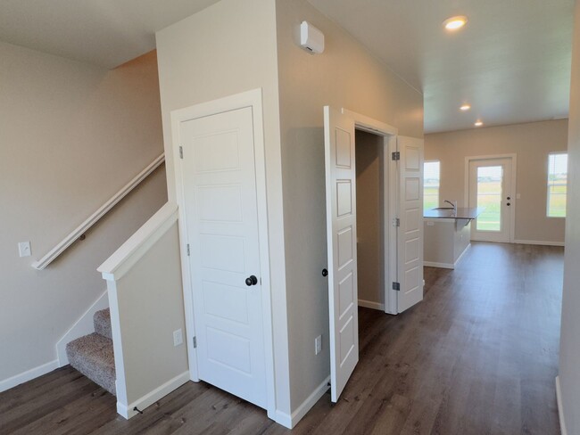 Building Photo - New Townhome Community at the Villas of Pe...