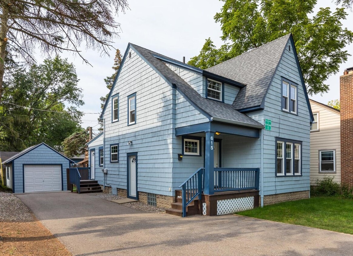 Photo - 615 W Grand River Rd (East Lansing, MI)