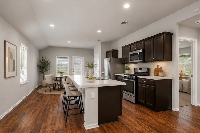 Foto del edificio - 2354 Otter Falls Dr
