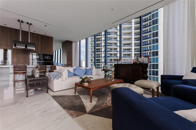 Building Photo - 17141 Collins Ave
