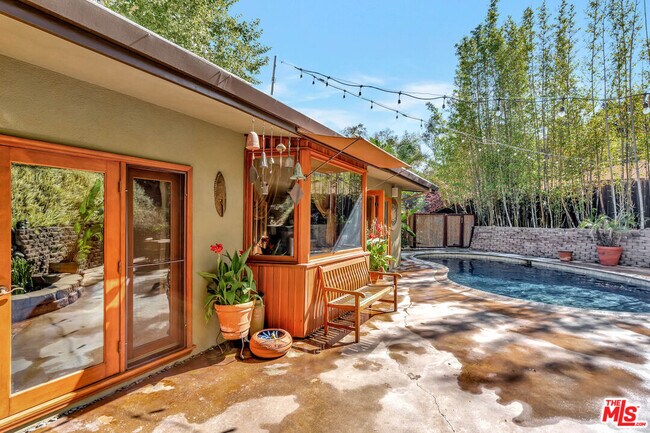 Foto del edificio - 15511 Woodcrest Dr