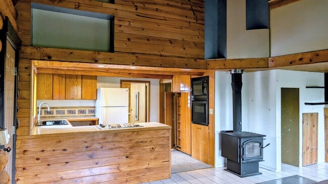 Building Photo - 3708 Frenchman Rd