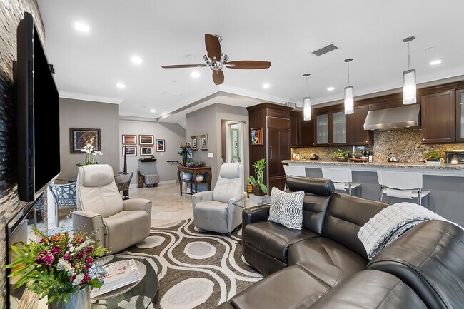 Foto del edificio - 301 Tarpon Dr