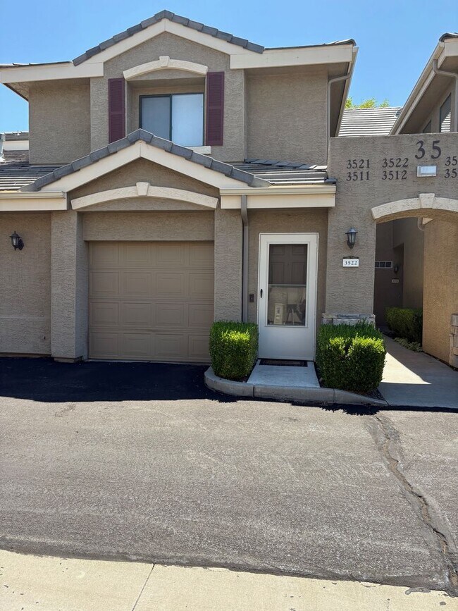 Foto del edificio - Gated community 2 Bedroom 2 Bath Condo
