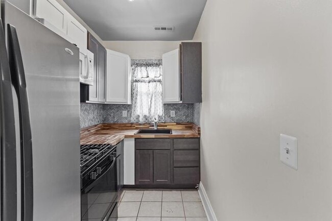 Building Photo - 3408 Duvall Ave