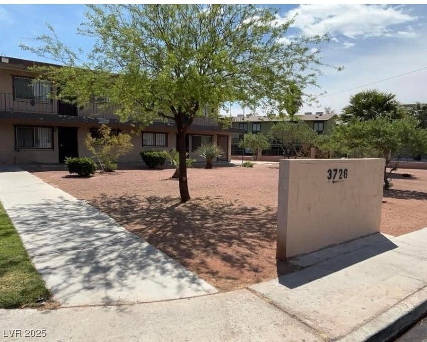 Foto principal - 3726 Hazelwood St