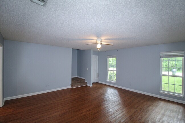 Foto del edificio - 1626 Drayton Ln