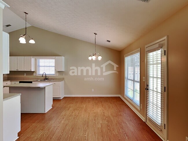 Foto del edificio - 4620 English Oaks Ln NW