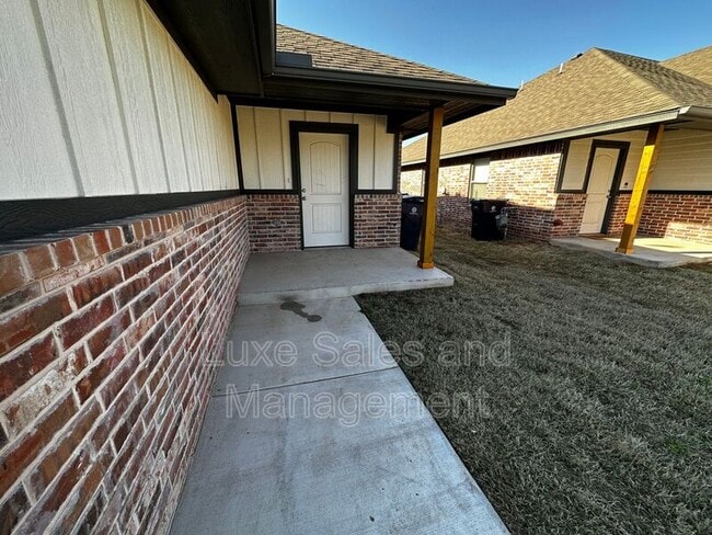 Photo - 10918 NW 119th St House
