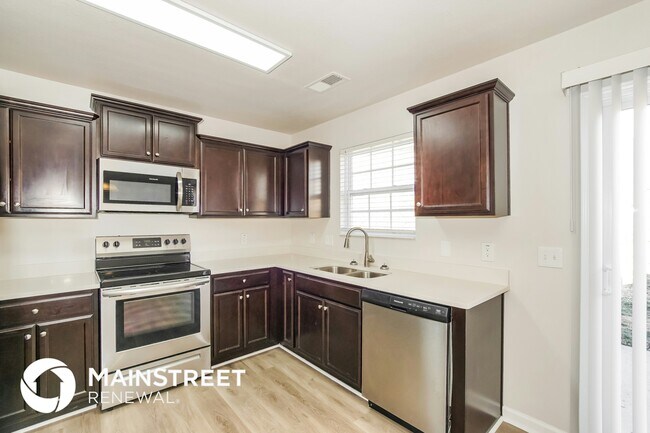 Foto del edificio - 7151 Forest Willow Ln