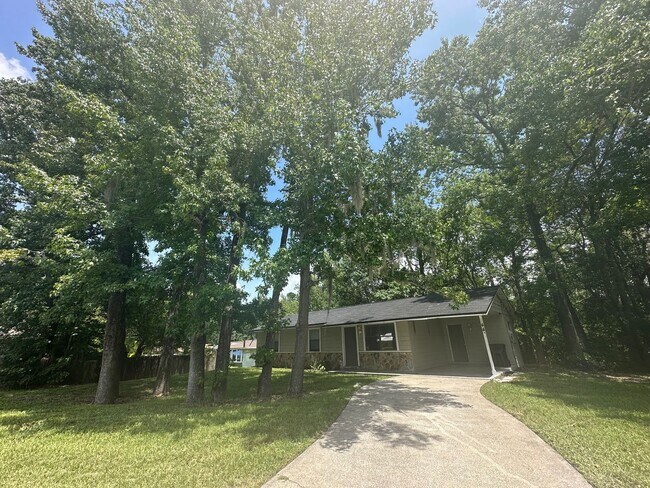 Building Photo - Cozy Green Cove Springs Home For Rent