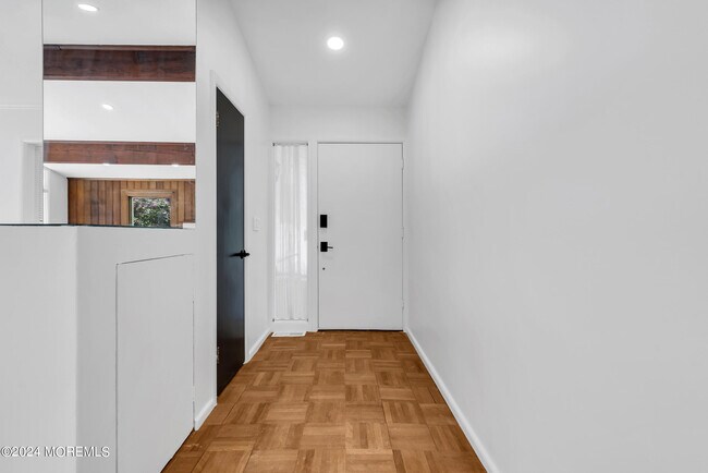 Foto del edificio - 366-368 Beecroft Pl