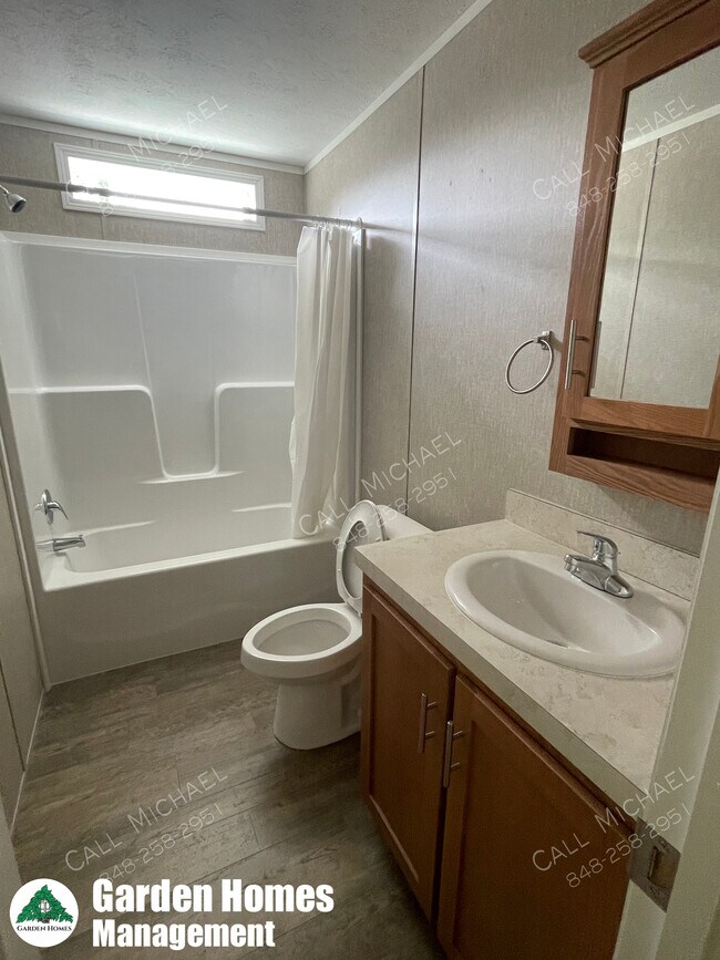 Foto del edificio - 25 Circle Dr