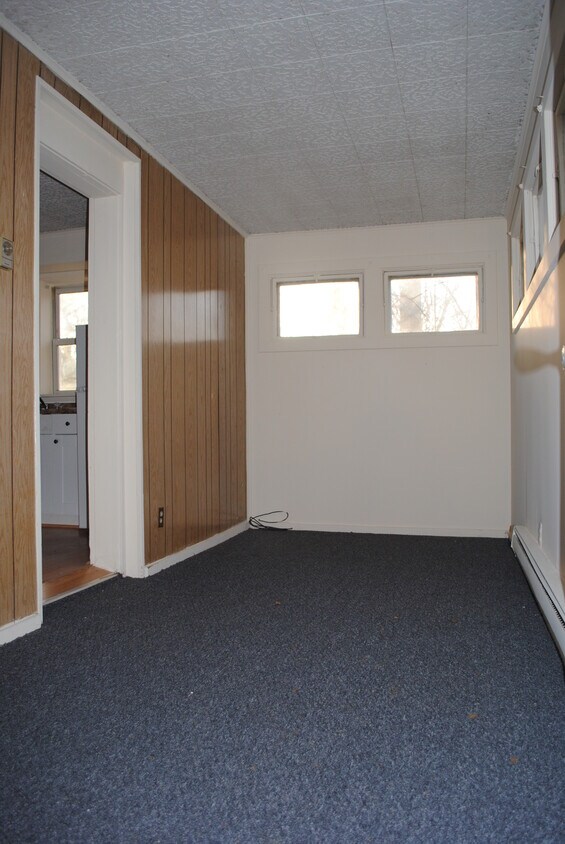 Primary Photo - 15 Pine View Dr