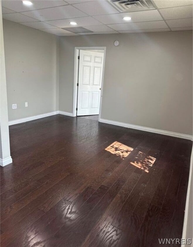 Foto del edificio - 3284 Walden Ave