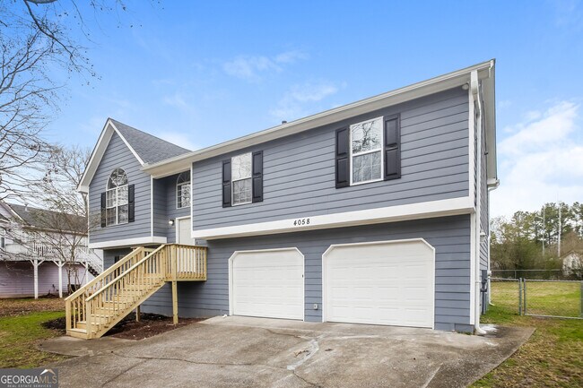 Building Photo - 4058 Five Oaks Ct