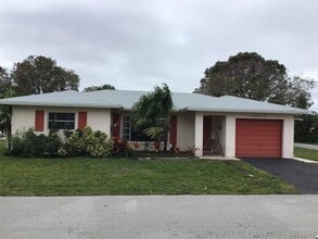 Building Photo - 7108 NW 76th Ct