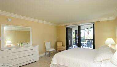 Building Photo - 4551 Gulf Shore Blvd N